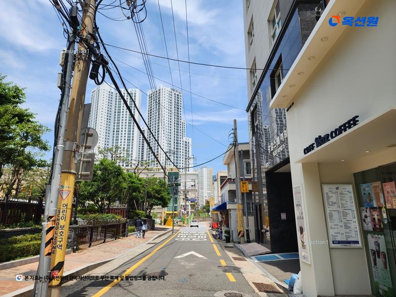 2025타경21740 부산광역시 연제구 여고로14번길 75, 강일스퀘어빌딩 3층 304호 오피스텔 경매 이미지