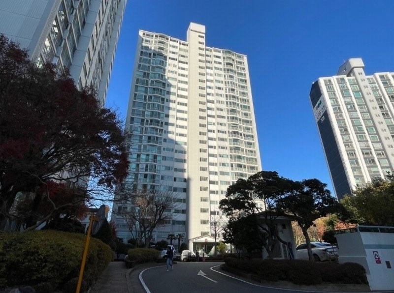 2024타경6880 부산광역시 해운대구 세실로 174, 삼성아파트 107동 2층 202호 아파트[공급59평형] 경매 이미지