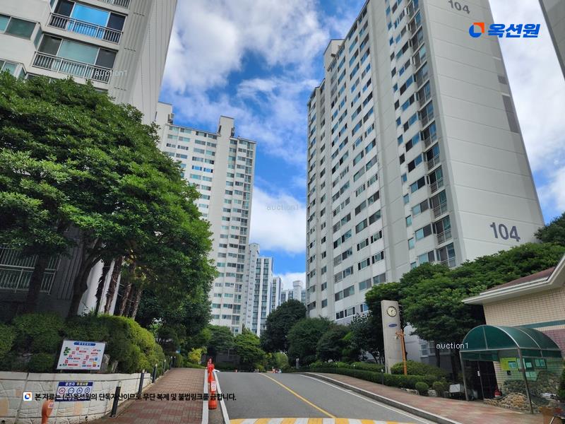 2024타경6880 부산광역시 해운대구 세실로 174, 삼성아파트 107동 2층 202호 아파트[공급59평형] 경매 이미지