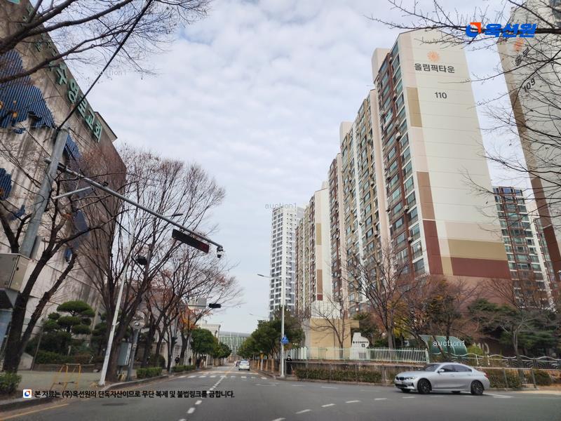 2024타경106513 부산광역시 해운대구 해운대로 428, 동부올림픽타운 104동 4층 402호 아파트[공급32평형] 경매 이미지