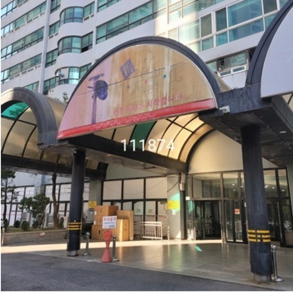2024타경111874 부산광역시 해운대구 마린시티3로 1, 선프라자 8층 813호 오피스텔[계약44평형] 경매 이미지