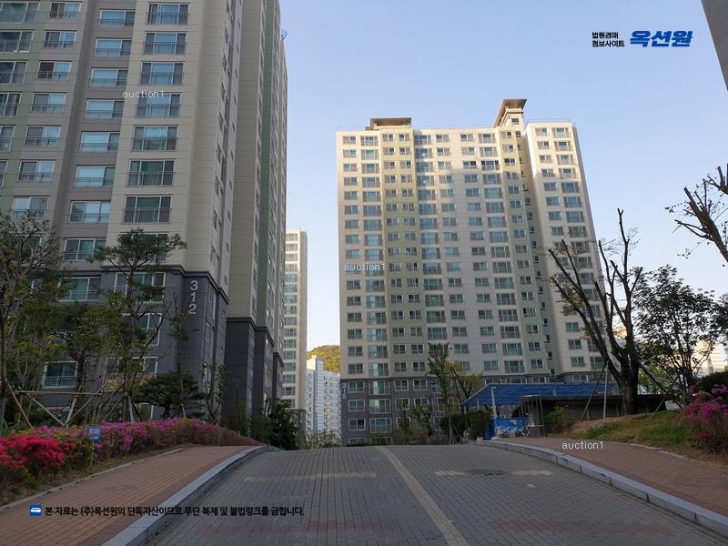 2025타경5042 부산광역시 기장군 정관읍 모전1길 9, 동일스위트3차 305동 16층 1603호 아파트[공급39평형] 경매 이미지