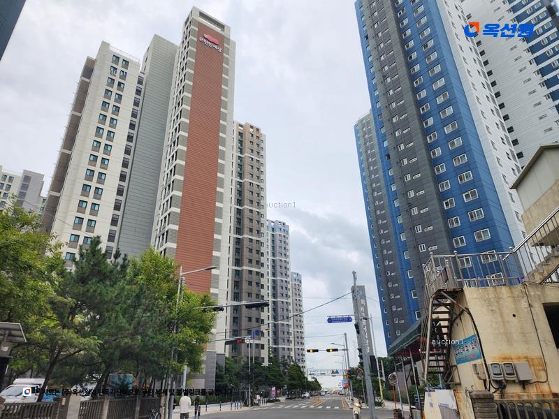 2025타경5192 부산광역시 수영구 광안해변로326번길 10, 이편한세상오션테라스1단지 102동 7층 702호 아파트[공급44평형] 경매 이미지