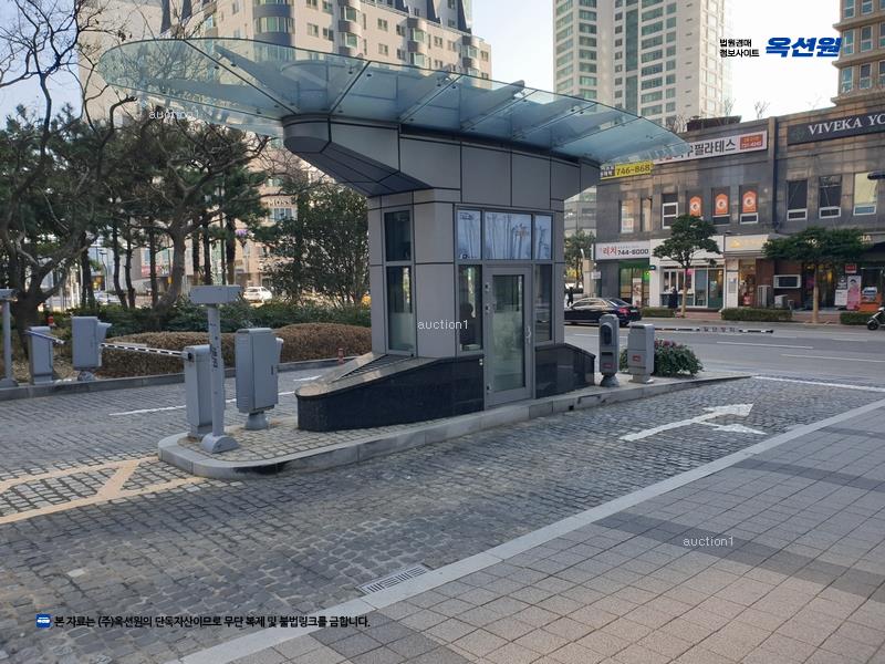 2024타경6958 부산광역시 해운대구 마린시티2로 33, 해운대두산위브더제니스 101동 43층 4301호 아파트[공급74평형] 경매 이미지