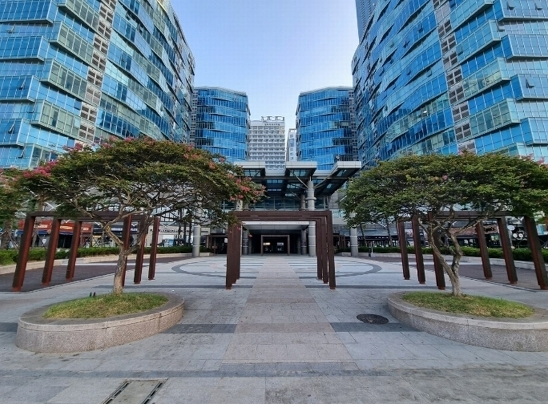 2024타경107998 부산광역시 해운대구 해운대해변로298번길 24, 팔레드시즈 2층 2-12호 근린상가 경매 이미지