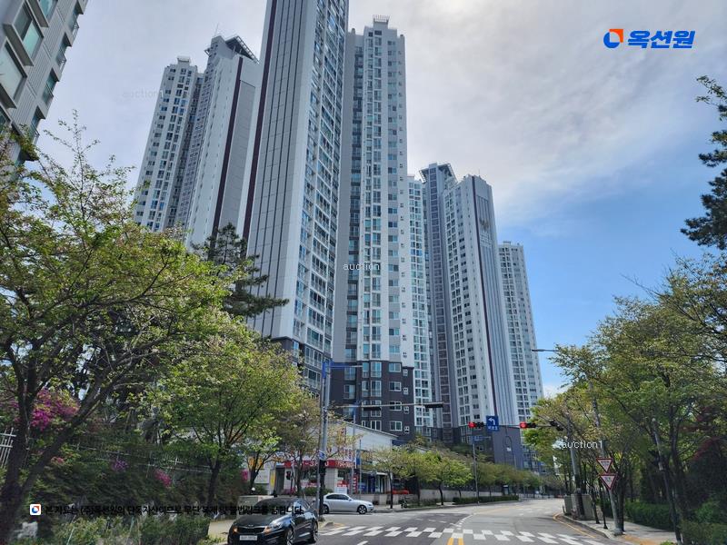 2024타경111683 부산광역시 수영구 광안해변로 386, 롯데캐슬자이언트 104동 32층 3201호 아파트[공급44평형] 경매 이미지