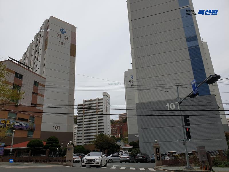 2025타경4386 부산광역시 남구 유엔로 22부산광역시 남구 유○○○○, 우암자유2차아파트 105동 4층 402호우암자유○○ 아파트[공급32평형] 경매 이미지