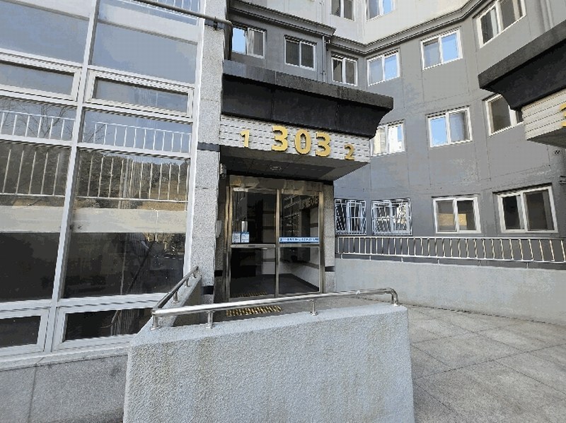 2025타경4863 부산광역시 기장군 정관읍 방곡3로 11부산광역시 기장군 정관읍 방○○○○, 서희스타힐스 303동 13층 1302호서희스타○○ 아파트[공급33평형] 경매 이미지