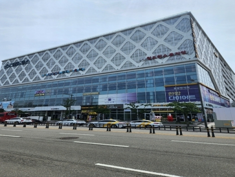 2024타경105039 부산광역시 기장군 기장읍 기장해안로 172, 스타테라스 4층 406호 근린상가 경매 이미지