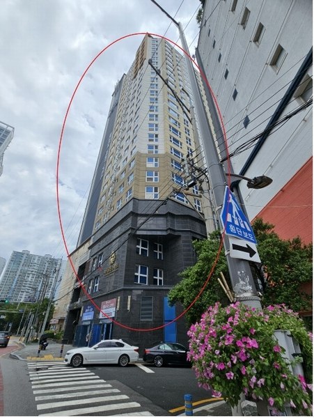 2024타경107196 부산광역시 해운대구 해운대해변로 346, 럭키골든스위트 7층 703호 아파트[공급29평형] 경매 이미지