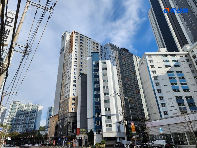 2024타경107196 부산광역시 해운대구 해운대해변로 346, 럭키골든스위트 7층 703호 아파트[공급29평형] 경매 이미지