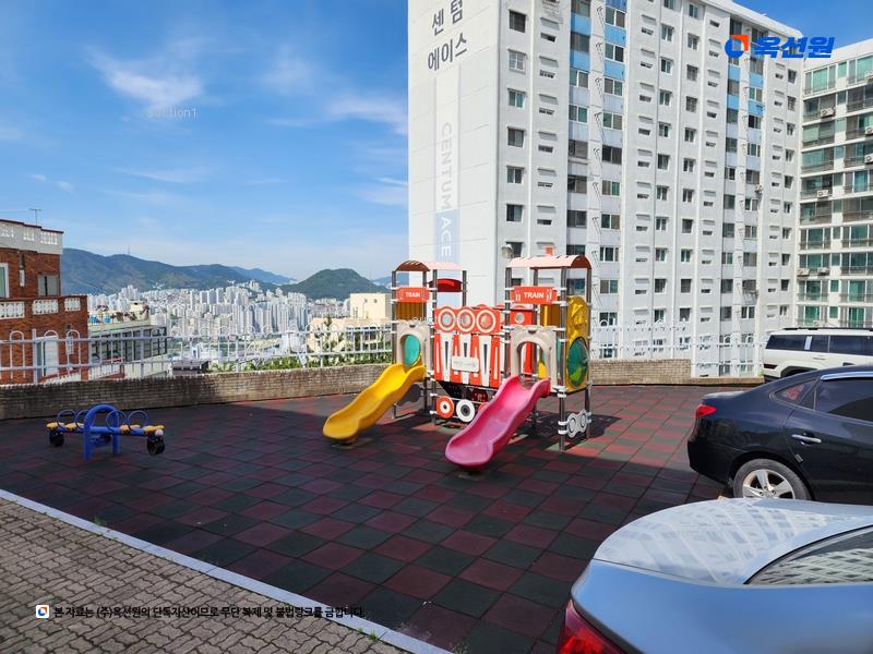2025타경5449 부산광역시 해운대구 재송2로74번길 31, 센텀글로리아 11동 1층 107호 아파트[공급20평형] 경매 이미지