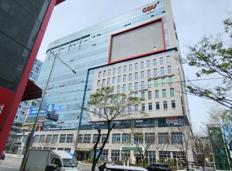 2024타경102795 부산광역시 기장군 정관읍 정관중앙로 45, 탑스퀘어 8층 816호 근린상가 경매 이미지