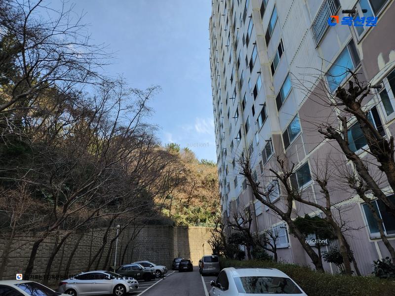 2025타경5040 부산광역시 남구 용호로269번길 90, 벽산화이트타워 5층 508호 아파트[공급31평형] 경매 이미지