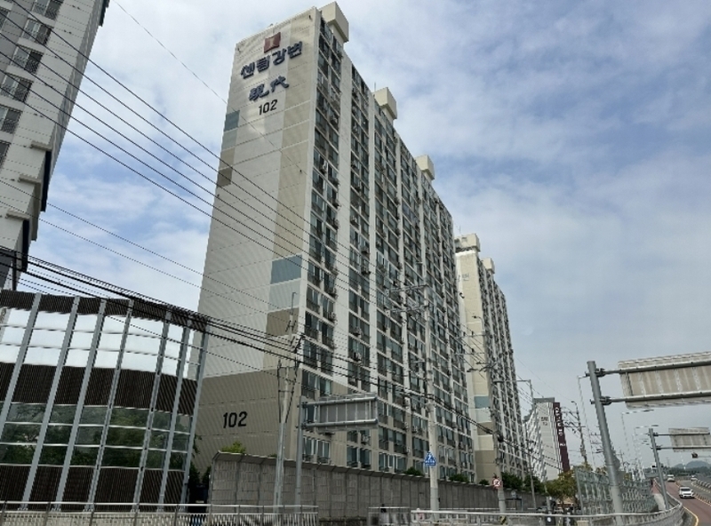 2024타경103989 부산광역시 해운대구 삼어로 131, 센텀강변현대아파트 102동 1층 106호 아파트[공급32평형] 경매 이미지