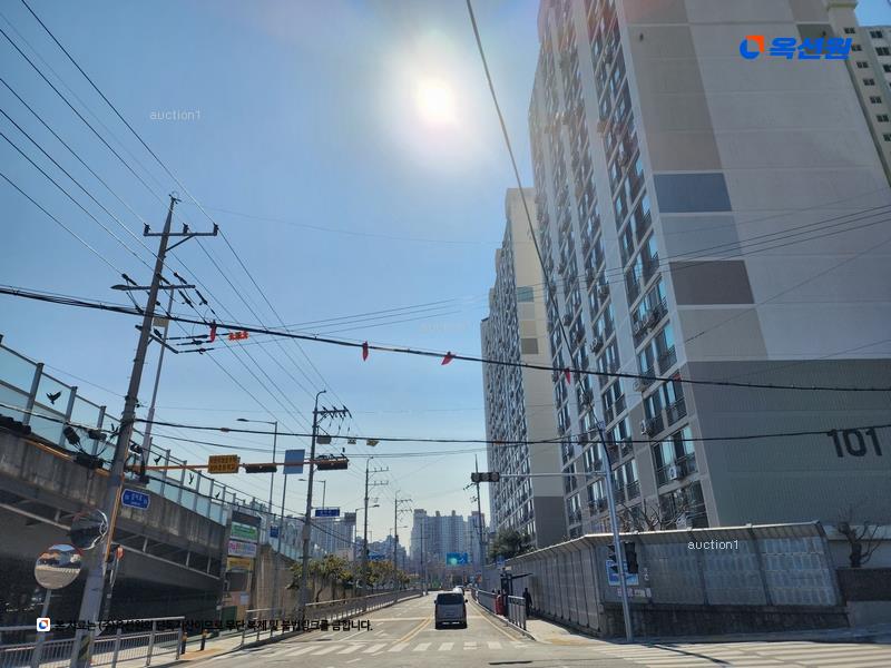 2024타경103989 부산광역시 해운대구 삼어로 131, 센텀강변현대아파트 102동 1층 106호 아파트[공급32평형] 경매 이미지