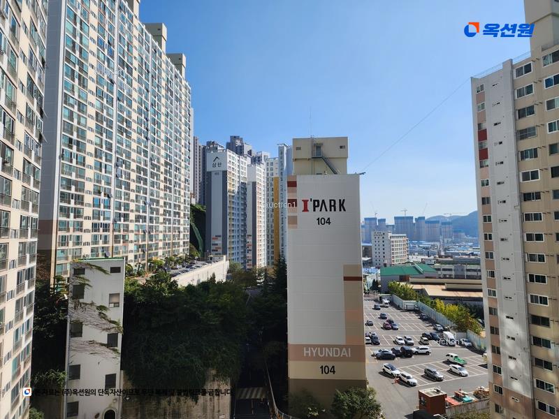 2025타경100242 부산광역시 사하구 하신중앙로 170부산광역시 사하구 하신중○○○○, 신평현대아파트 104동 15층 1503호신평현대○○ 아파트[공급29평형] 경매 이미지