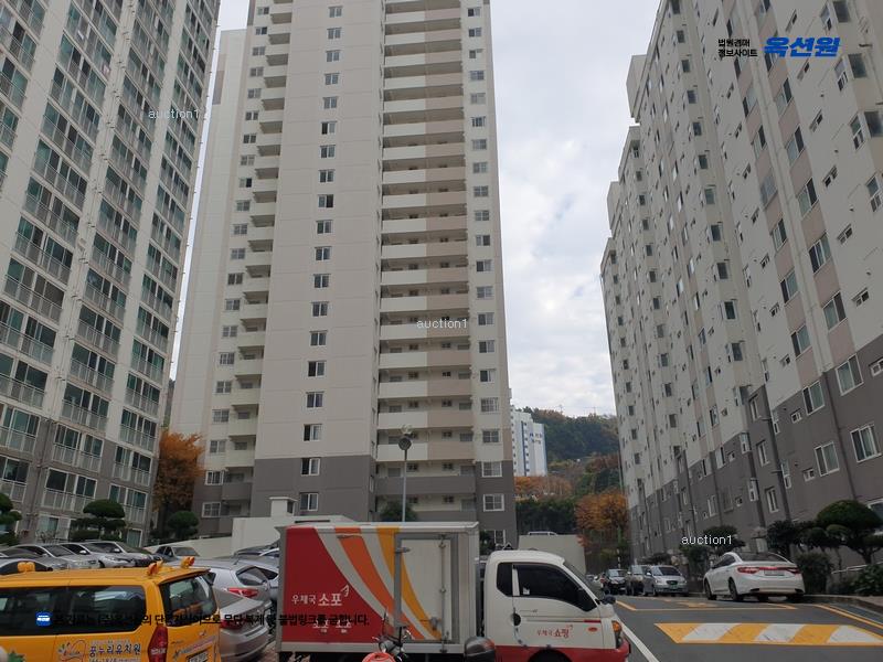 2023타경107508 부산광역시 사하구 다대로277번길 85, 신세대지큐빌 107동 1층 102호 아파트[공급23평형] 경매 이미지