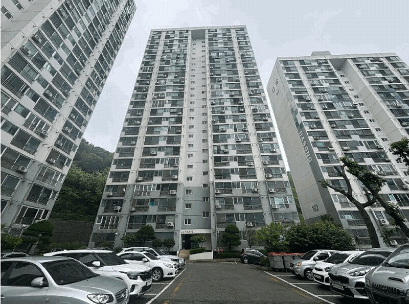 2025타경101374 부산광역시 사하구 다대로381번길 99, 다송아파트 103동 21층 2103호 아파트[공급17평형] 경매 이미지