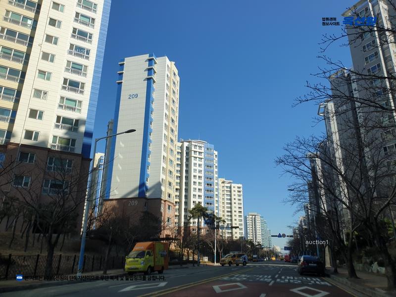 2025타경101543 부산광역시 강서구 명지오션시티10로 16, 영어도시퀸덤1차링컨타운 212동 4층 402호 아파트[공급39평형] 경매 이미지