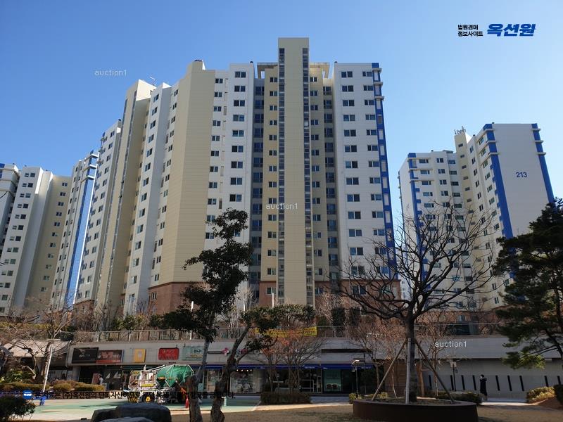 2025타경101543 부산광역시 강서구 명지오션시티10로 16, 영어도시퀸덤1차링컨타운 212동 4층 402호 아파트[공급39평형] 경매 이미지