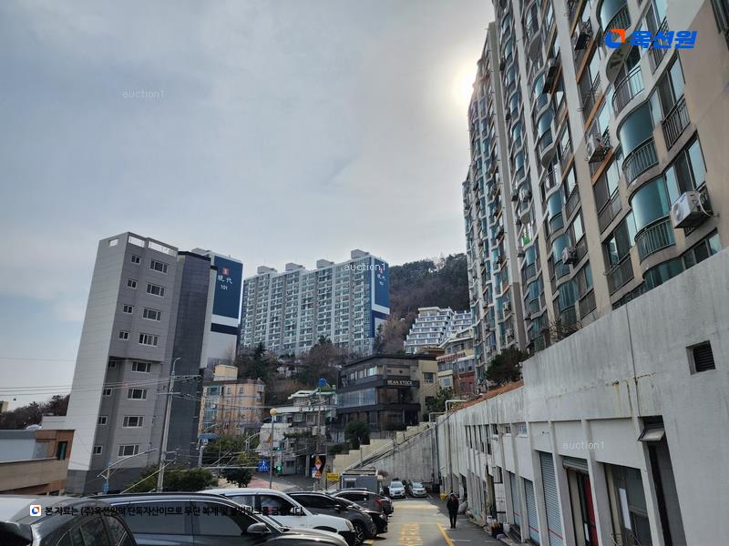 2025타경101561 부산광역시 서구 암남공원로 52, 송도혜성비치타운 1동 7층 812호 아파트[공급23평형] 경매 이미지