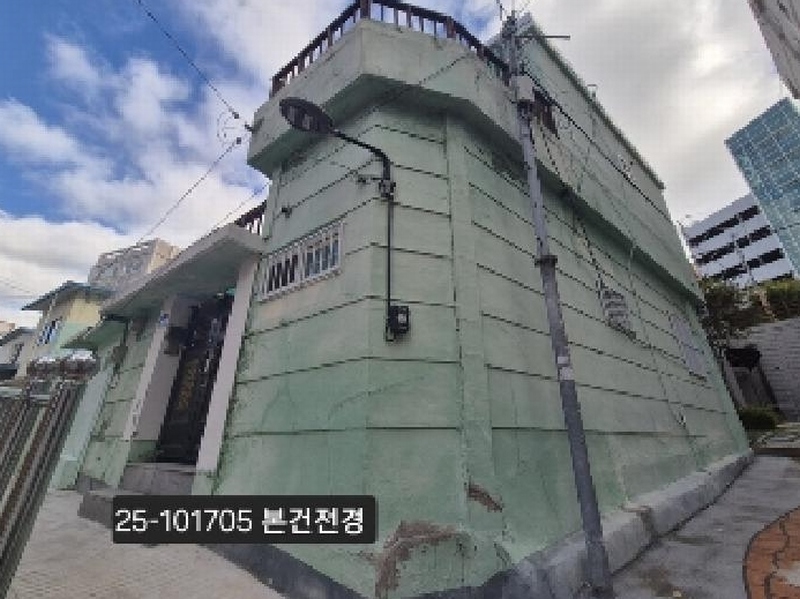 2025타경101705 부산광역시 서구 동대신동2가 80-3 주택 경매 이미지