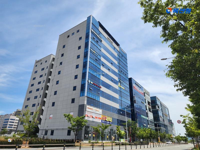 2025타경101770 부산광역시 강서구 명지국제6로 21, 플러스시티주건축물 1동 3층 301호 근린상가 경매 이미지