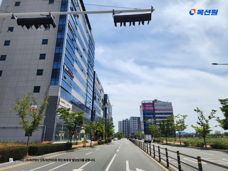 2025타경101770 부산광역시 강서구 명지국제6로 21, 플러스시티주건축물 1동 3층 301호 근린상가 경매 이미지