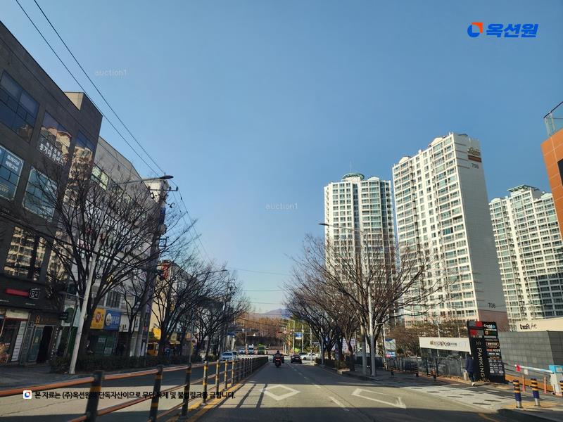 2025타경101822 부산광역시 북구 화명신도시로 39, 대림쌍용강변타운 702동 1층 102호 아파트[공급32평형] 경매 이미지