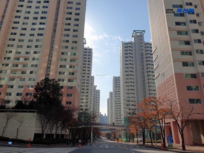 2025타경101822 부산광역시 북구 화명신도시로 39, 대림쌍용강변타운 702동 1층 102호 아파트[공급32평형] 경매 이미지