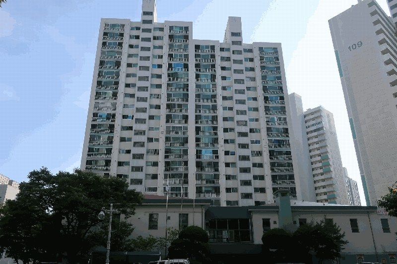 2025타경101837 부산광역시 북구 학사로17번길 31부산광역시 북구 학사로17○○○○, 수정강변타운 108동 1층 101호수정강변○○ 아파트[공급34평형] 경매 이미지