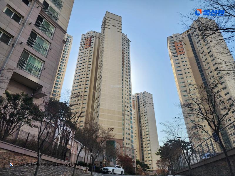 2025타경102014 부산광역시 북구 금곡대로 166, 화명롯데캐슬카이저 604동 17층 1703호 아파트[공급53평형] 경매 이미지