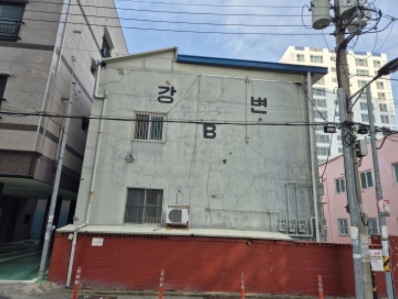 2024타경120639 울산광역시 중구 옥교15길 13, 강변연립 2동 2층 202호 다세대(빌라) 경매 이미지
