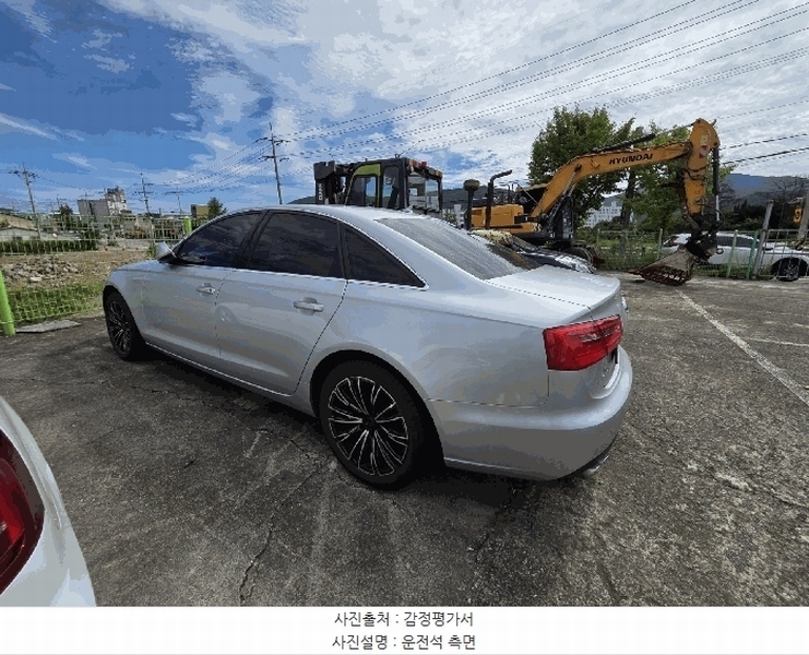 2025타경12289 울산광역시 울주군 언양읍 반천리 534, 복산주차장 A6 2.0 TDI 경매 이미지