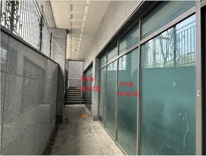 2024타경9275 경상남도 양산시 진등길 26, 양산롯데캐슬 301동 지1층 비102호 근린상가 경매 이미지