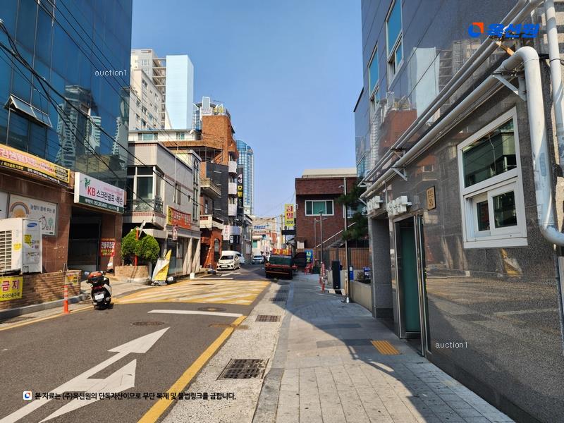 2024타경111178 울산광역시 남구 팔등로 31, 신정동풀비체 2층 208호 근린상가 경매 이미지
