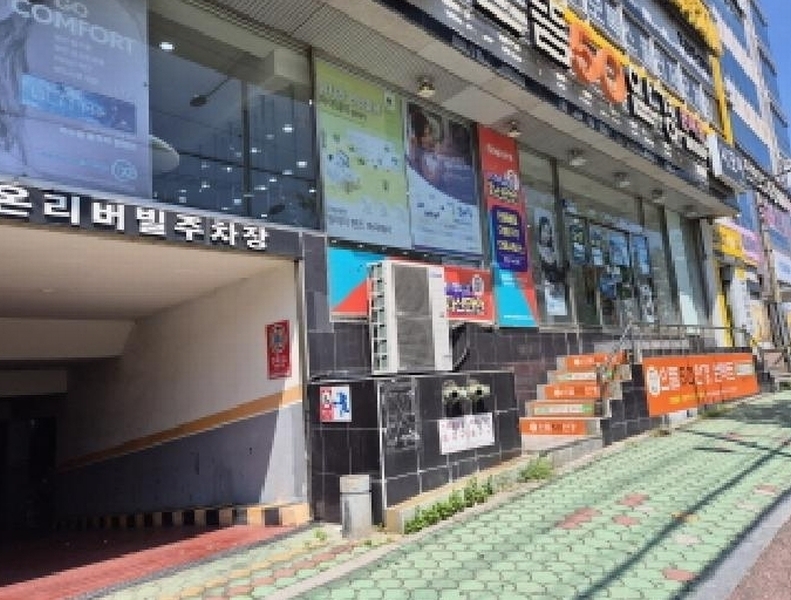 2025타경12215 울산광역시 동구 방어진순환도로 631, 시온리버빌 1층 101호 근린상가 경매 이미지