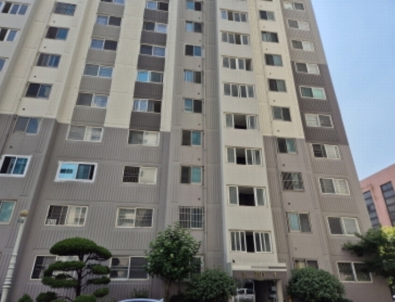 2024타경112386 울산광역시 북구 이화5길 20, 현대아파트 201동 3층 302호 아파트[공급22평형] 경매 이미지