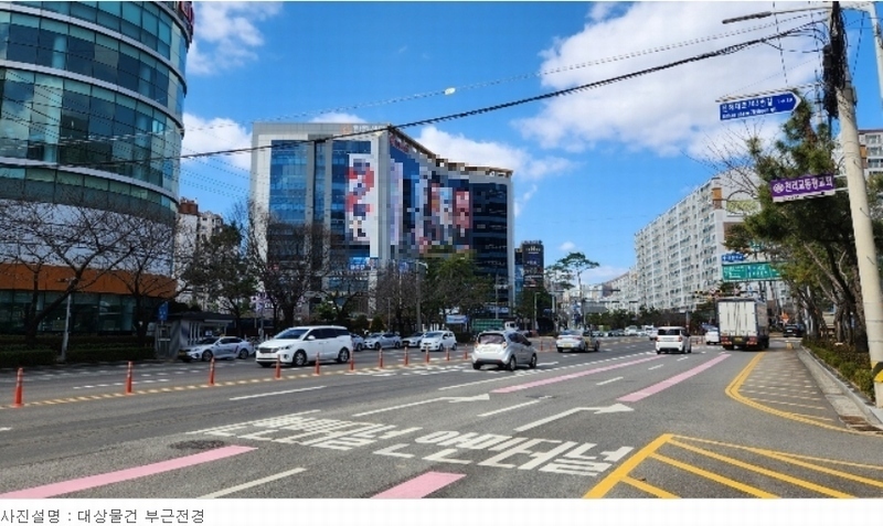 2024타경586 경상남도 창원시 진해구 진해대로 752경상남도 창원시 진해구 진해○○○○, 아리온시네마빌딩 4층 421호아리온시○○ 근린상가 경매 이미지