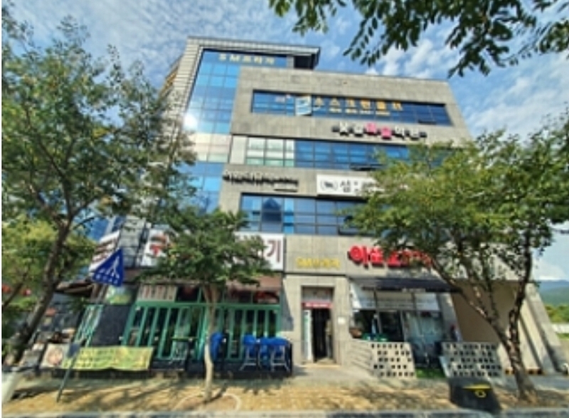 2024타경111523 경상남도 창원시 진해구 남영로552번길 6-5, 에스엠빌딩 1층 108호 근린상가 경매 이미지