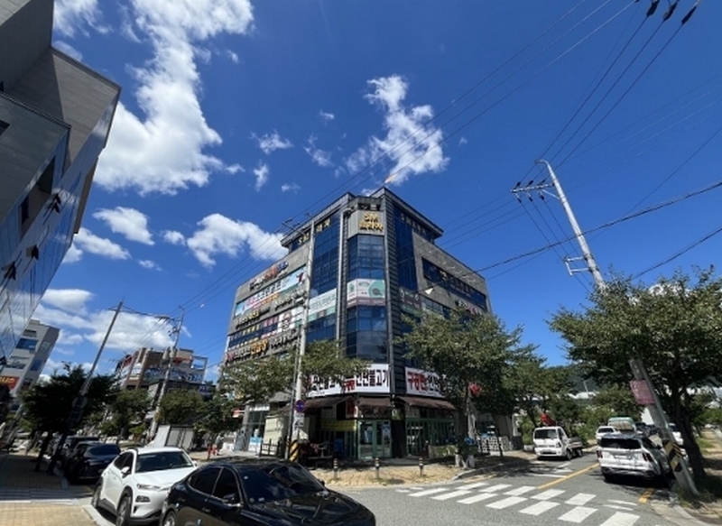 2024타경111523 경상남도 창원시 진해구 남영로552번길 6-5, 에스엠빌딩 1층 108호 근린상가 경매 이미지