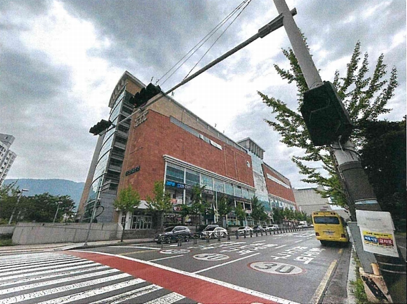 2023타경3939 경상남도 김해시 내외중앙로 137, 휴앤락몰 2층 233호 근린상가 경매 이미지