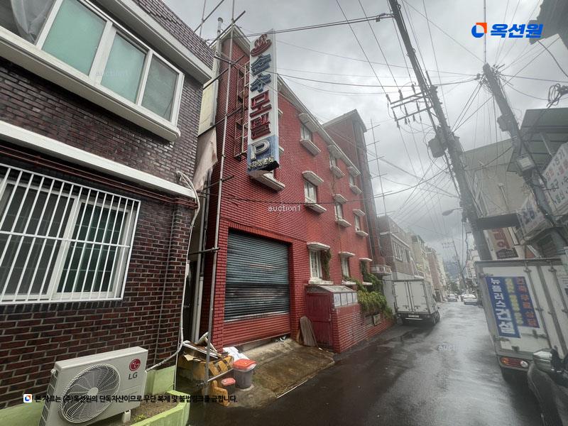 2024타경5550 경상남도 창원시 진해구 충무동 28-19 숙박시설 경매 이미지
