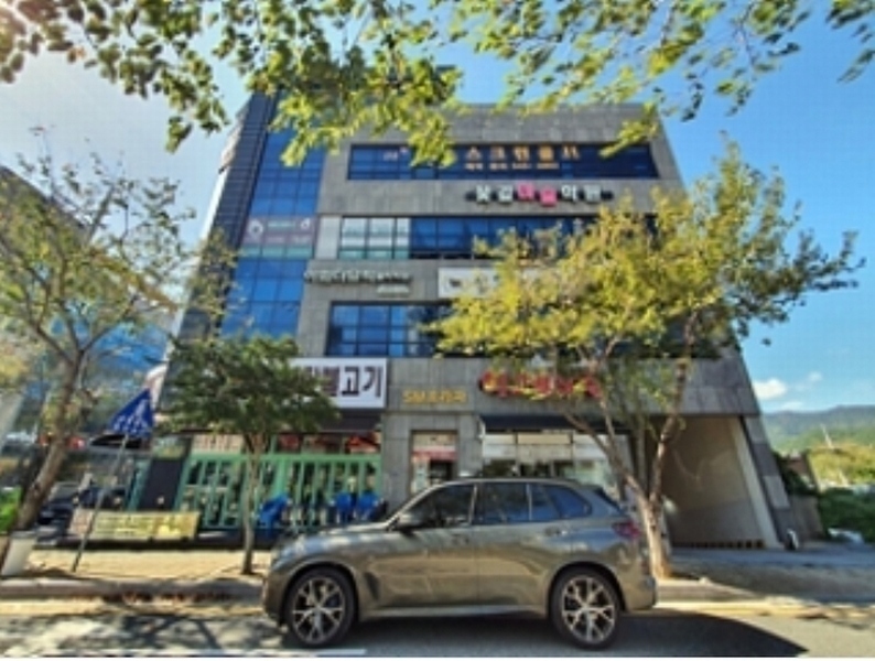 2024타경114348 경상남도 창원시 진해구 남영로55번길 6-5경상남도 창원시 진해구 남영로55○○○○, 에스엠빌딩 2층 202호외1개호에스엠빌○○ 근린상가 경매 이미지