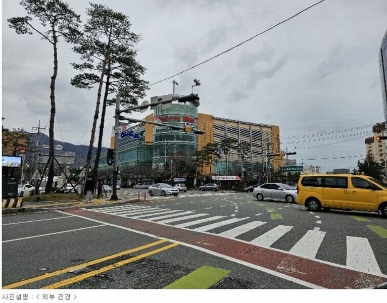 2024타경722 경상남도 창원시 진해구 진해대로 762, 진해미래쇼핑센터 1층 163-21호외1개호 근린상가 경매 이미지