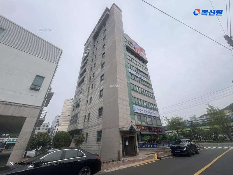 2025타경20568 경상남도 창원시 마산회원구 내서읍 광려천서로 57, 광림빌딩 8층 801호외1개호 근린상가 경매 이미지