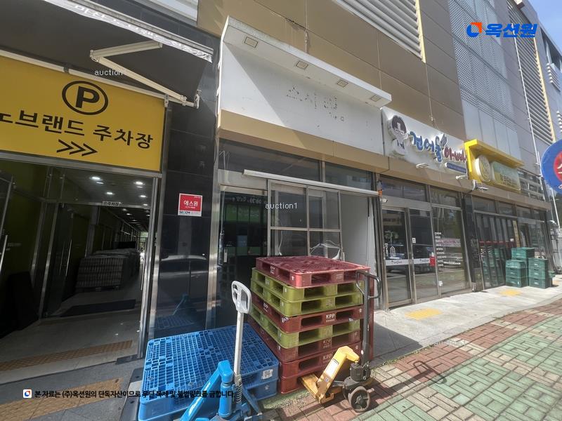 2024타경101885 경상남도 창원시 마산합포구 현동4길 10, 현동코끼리주차빌딩 1층 104호 근린상가 경매 이미지