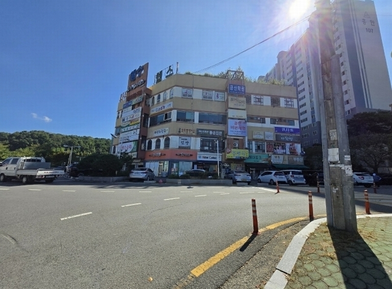 2024타경37161 경상남도 진주시 금산면 금산순환로22번길 17, 금산흥한골든빌 136동 3층 301호 근린상가 경매 이미지