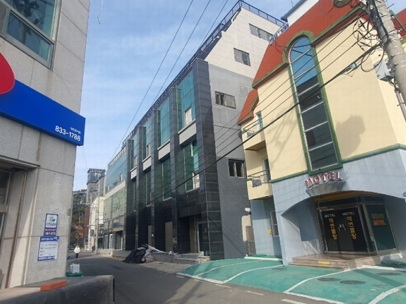 2023타경346 경상남도 사천시 서금동 145-10 숙박시설 경매 이미지
